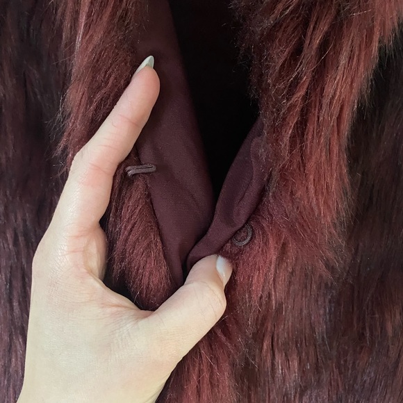 Gianni Bini Maroon Fur Vest - Picture 4 of 6